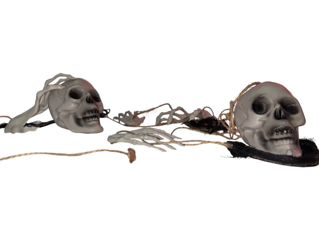 claveras y manos guías de luces.webp