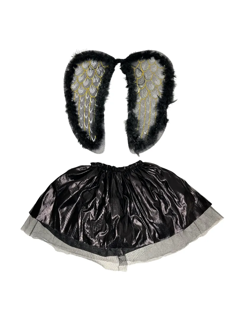 set de alas y tutu negro.webp