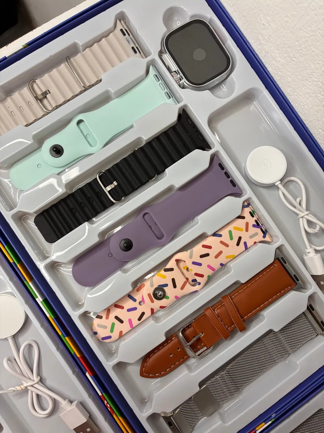 Cofre Smartwatch 7 en 1 con Malla de Metal | Llamadas, Salud y Funciones Completas