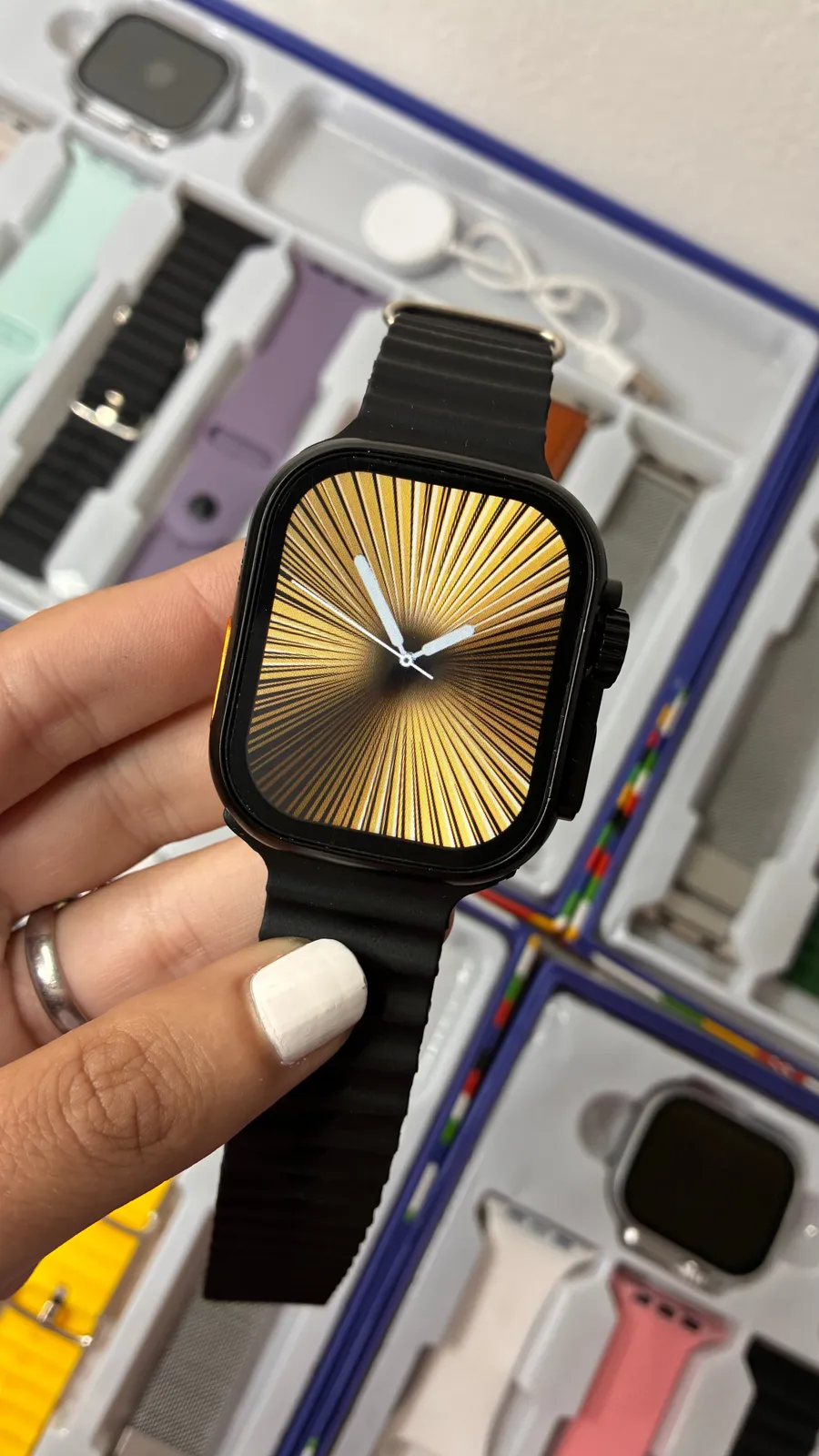 Cofre Smartwatch 7 en 1 con Malla de Metal | Llamadas, Salud y Funciones Completas