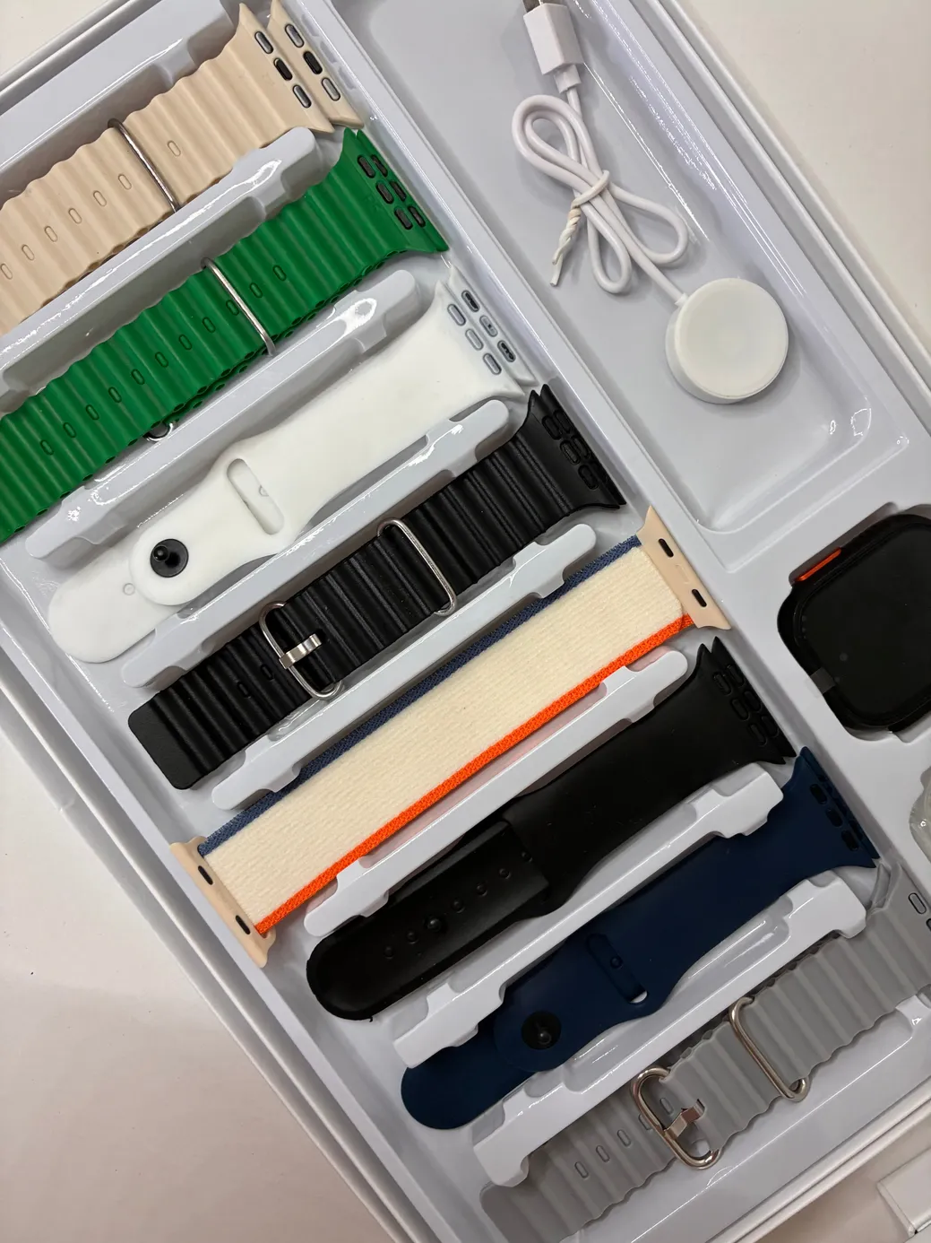 Cofre 8 en 1 Smartwatch Serie Premium + Accesorios | Compatible con iOS y Android