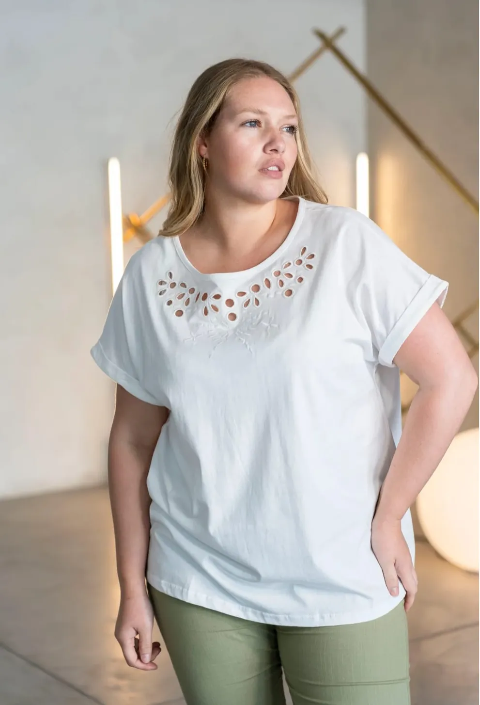 Remera Calada Essential PLUS