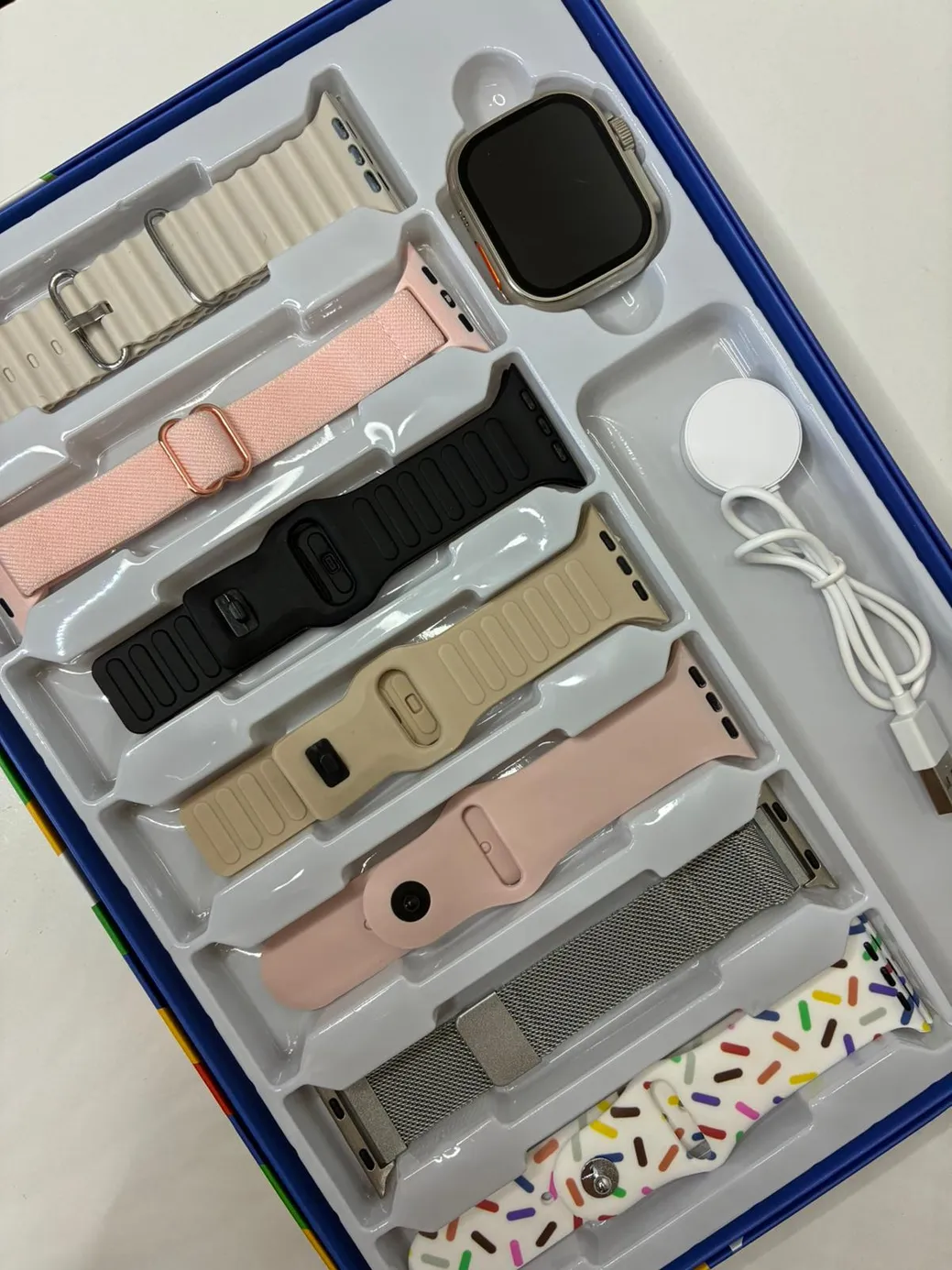 Cofre Smartwatch 7 en 1 con Malla de Metal | Llamadas, Salud y Funciones Completas