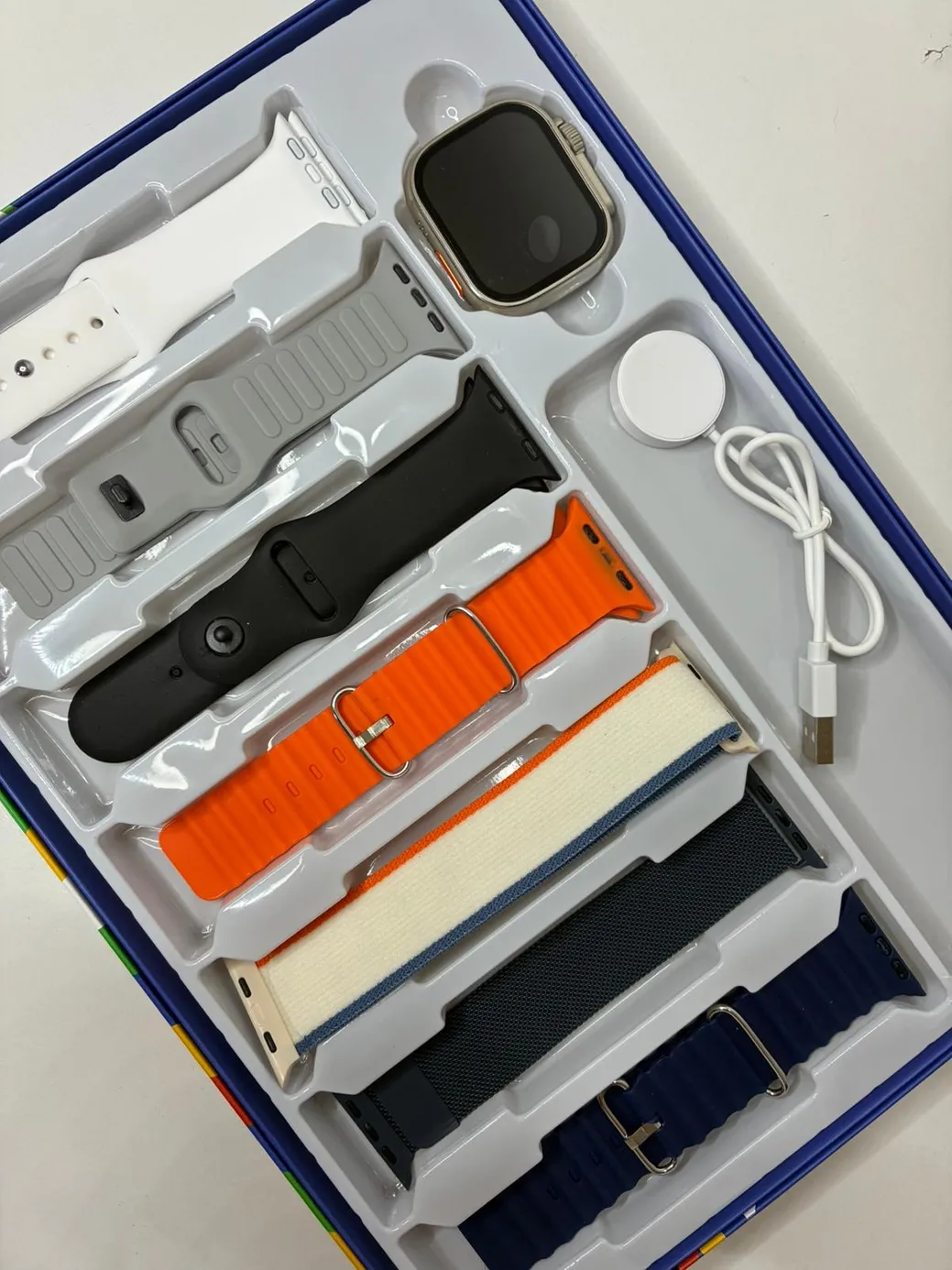 Cofre Smartwatch 7 en 1 con Malla de Metal | Llamadas, Salud y Funciones Completas