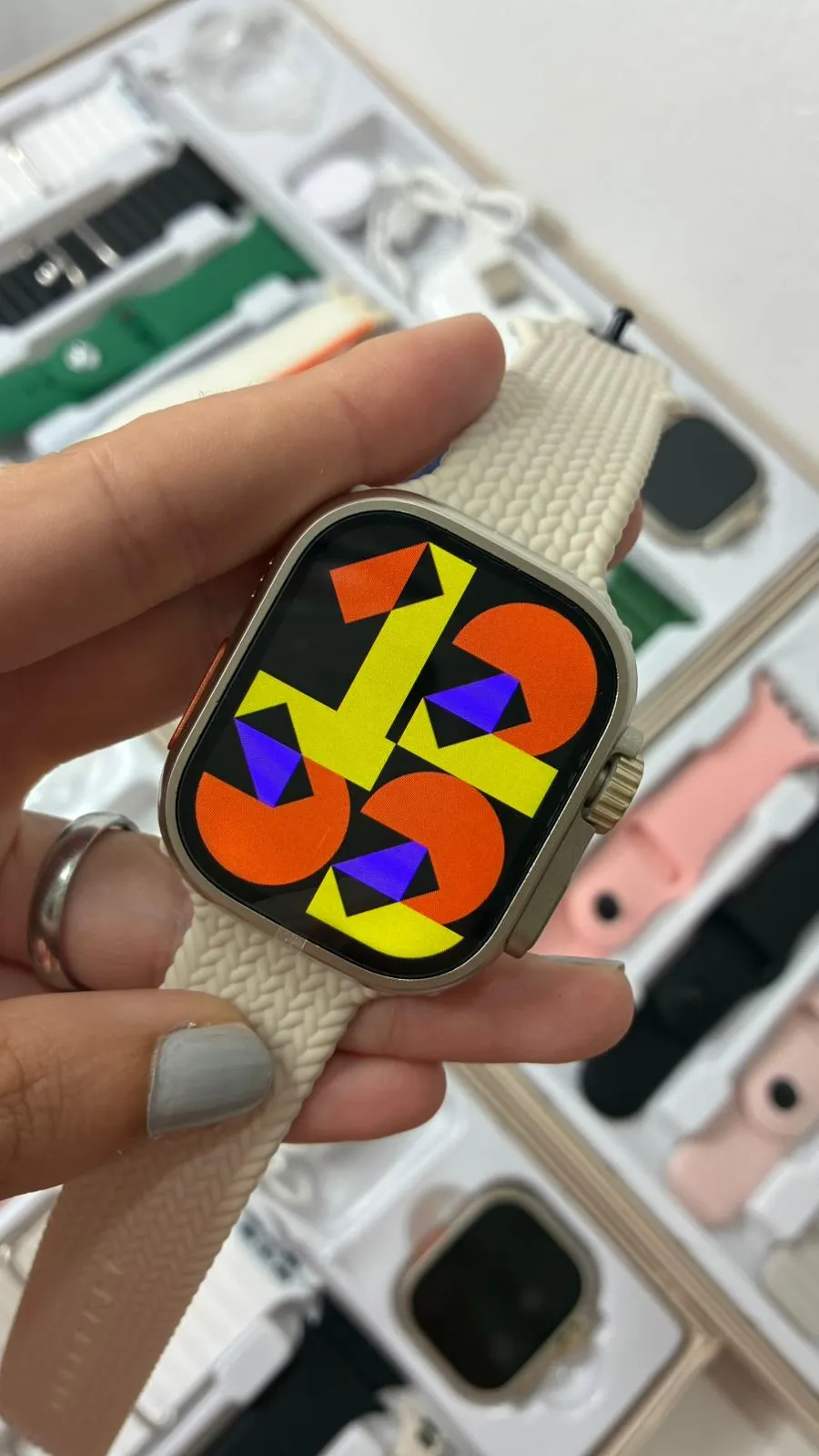 Cofre Smartwatch Ultra con 8 Mallas + Protector + Auriculares Inalambricos