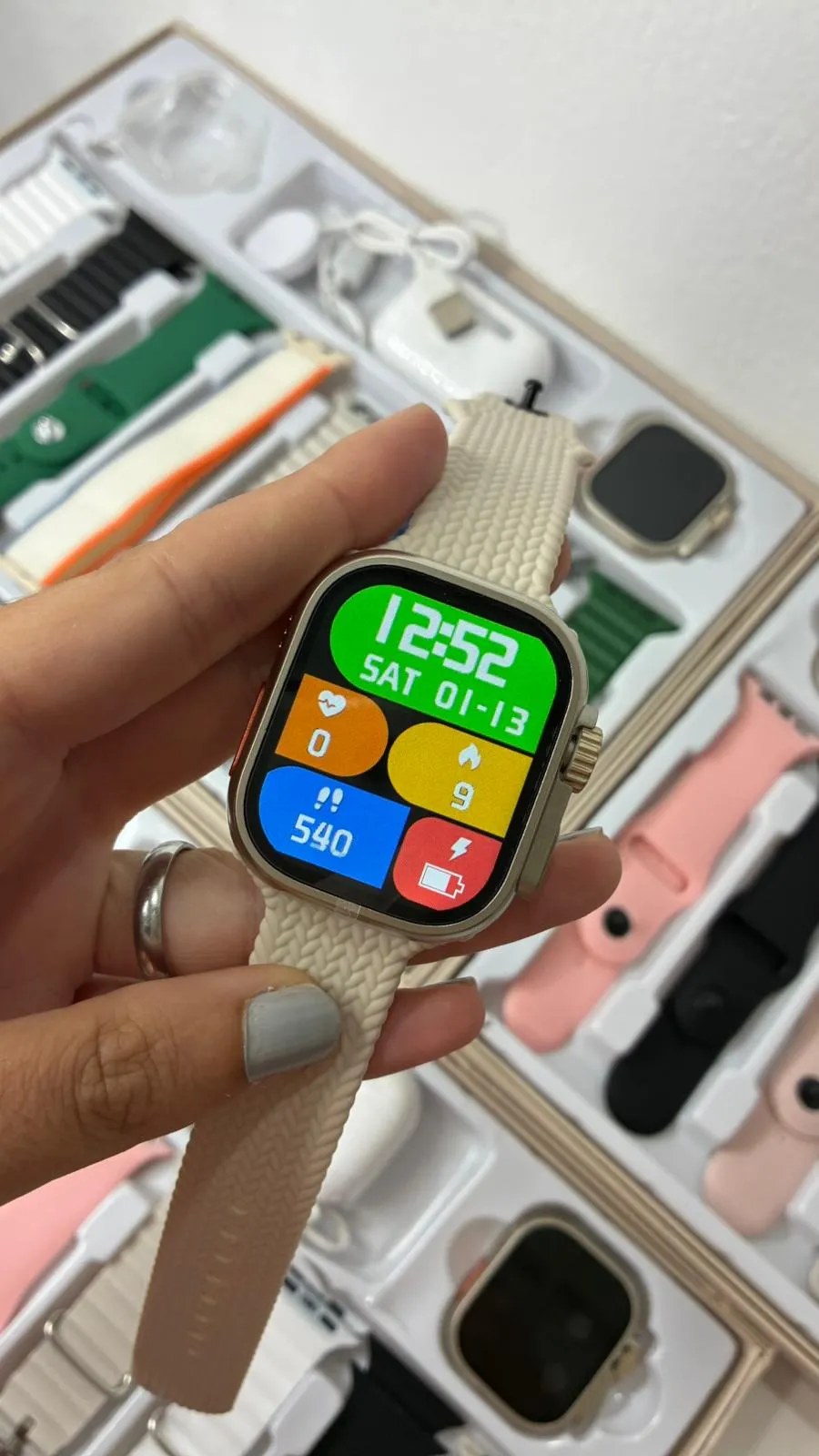 Cofre Smartwatch Ultra con 8 Mallas + Protector + Auriculares Inalambricos