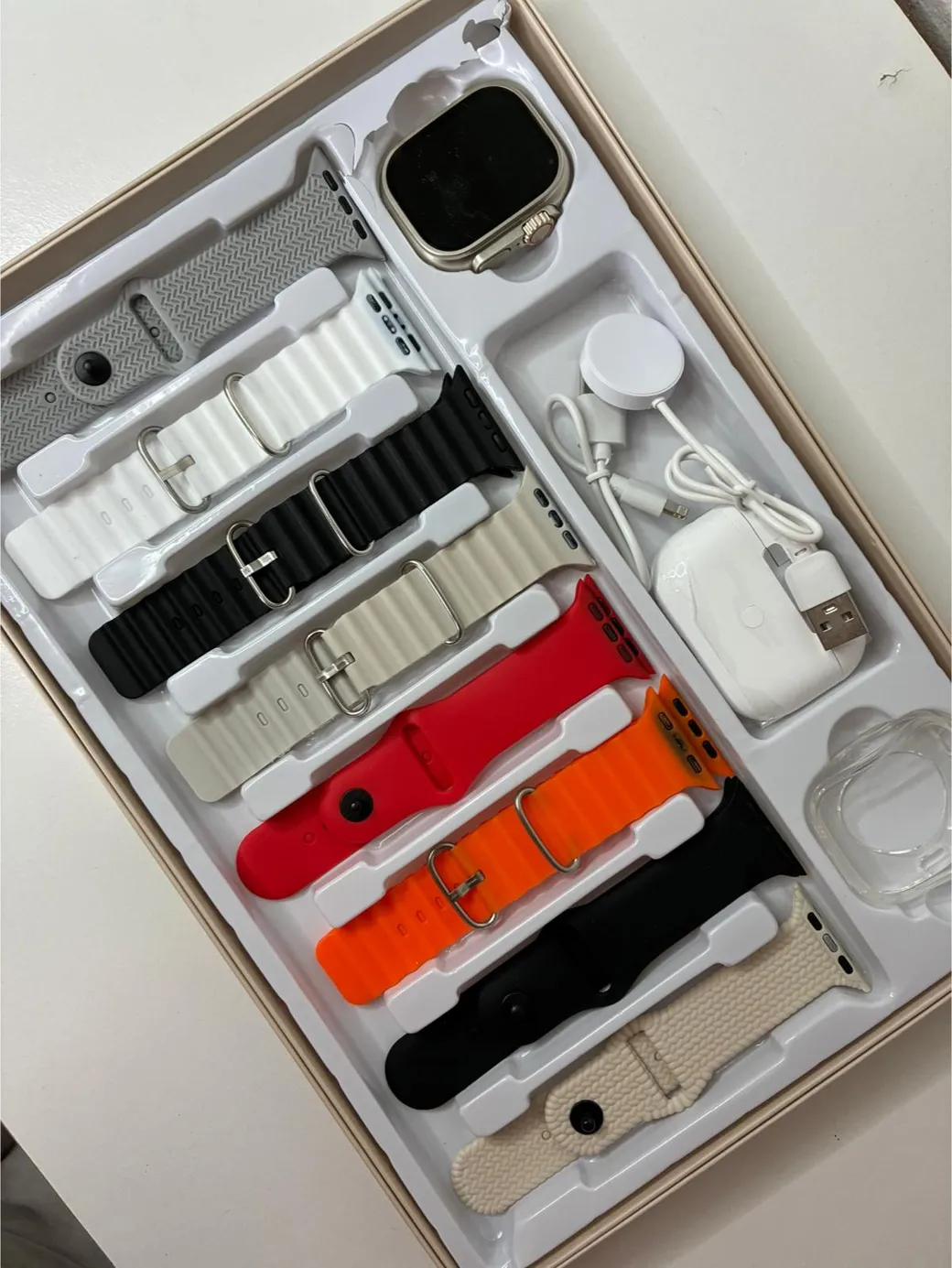 Cofre Smartwatch Ultra con 8 Mallas + Protector + Auriculares Inalambricos