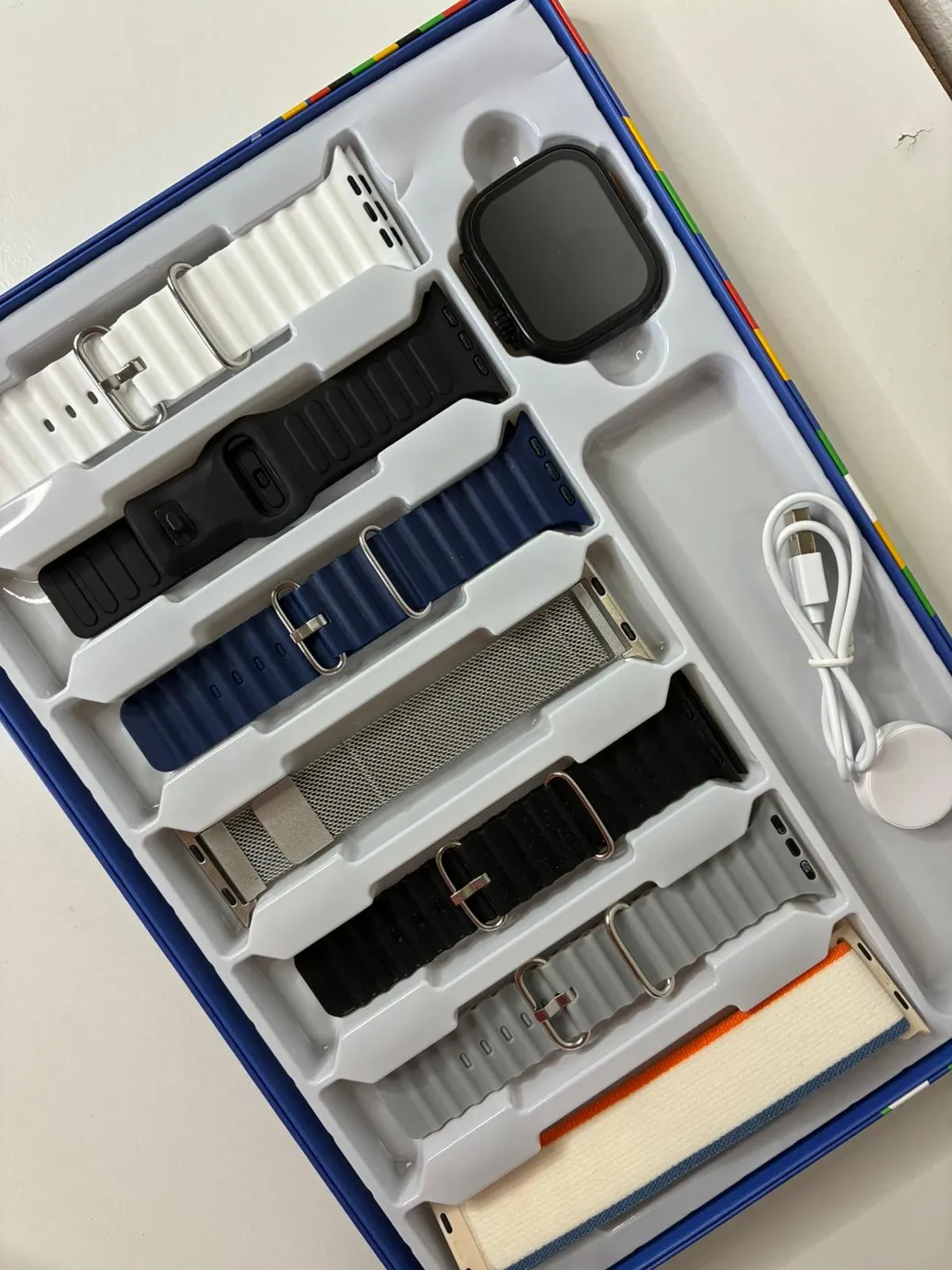 Cofre Smartwatch 7 en 1 con Malla de Metal | Llamadas, Salud y Funciones Completas